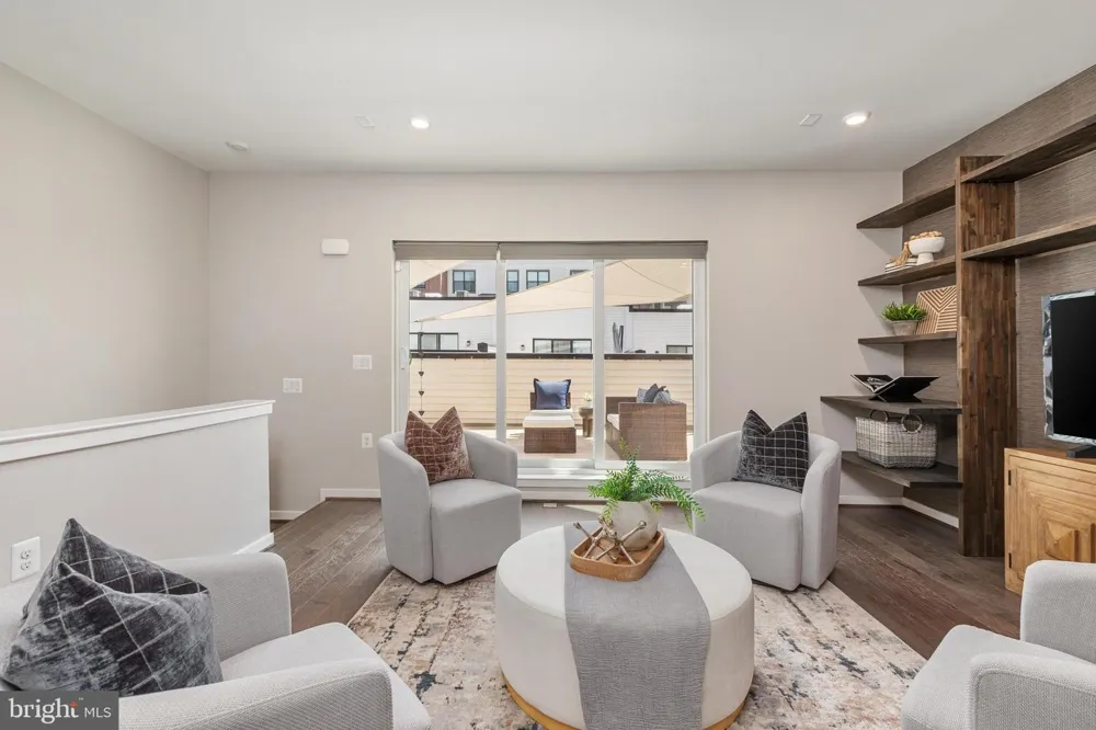 1876 EASTERLY ROAD Reston, VA 20190