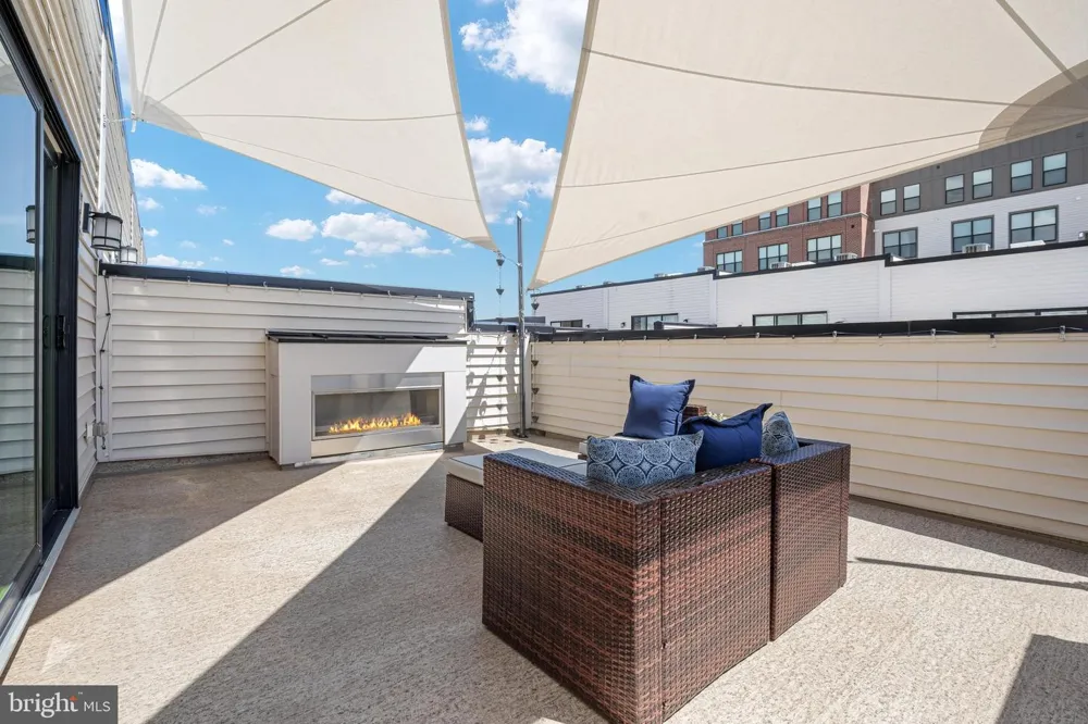 1876 EASTERLY ROAD Reston, VA 20190