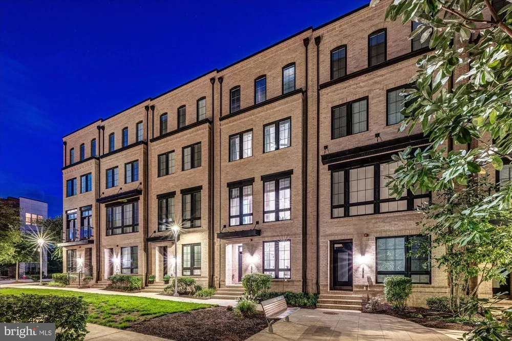 1876 EASTERLY ROAD Reston, VA 20190
