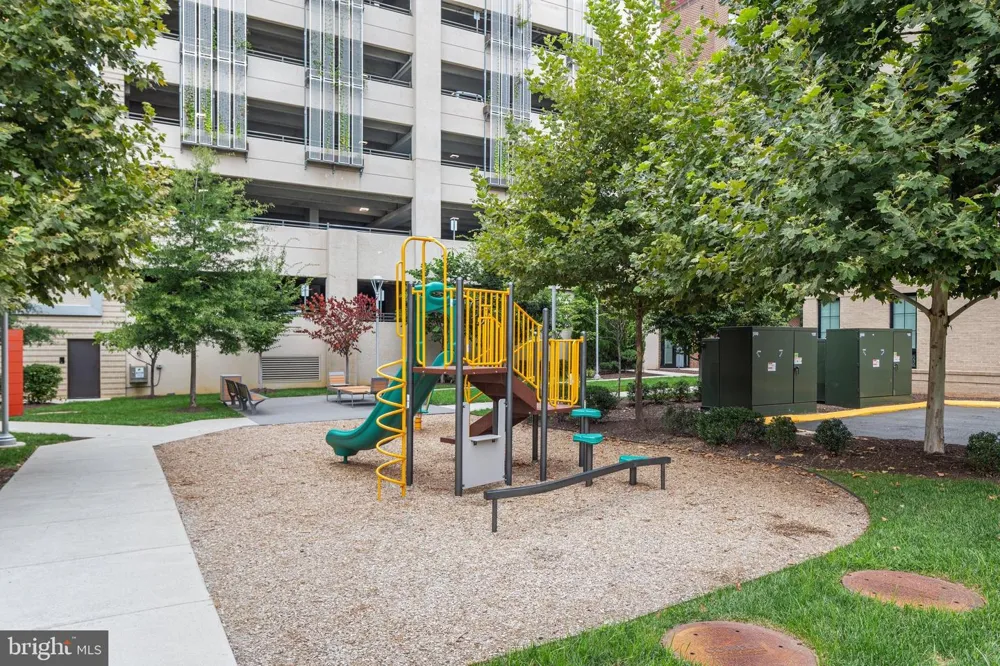 1876 EASTERLY ROAD Reston, VA 20190