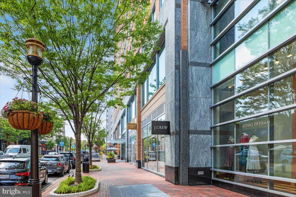 1876 EASTERLY ROAD Reston, VA 20190