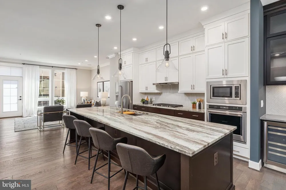 1876 EASTERLY ROAD Reston, VA 20190