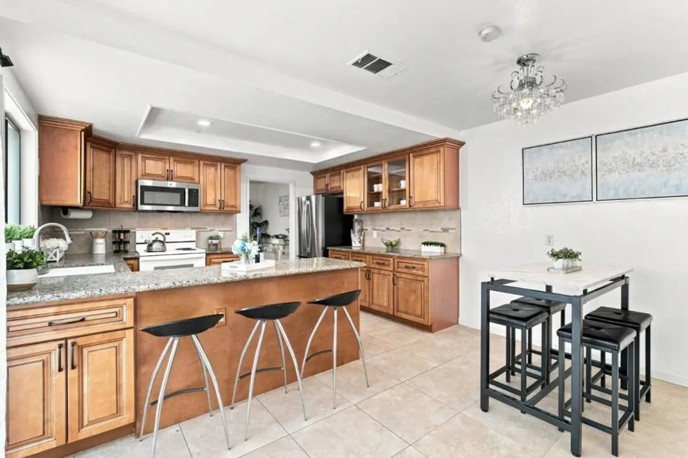 6202 Gerdts San Jose, CA 95135