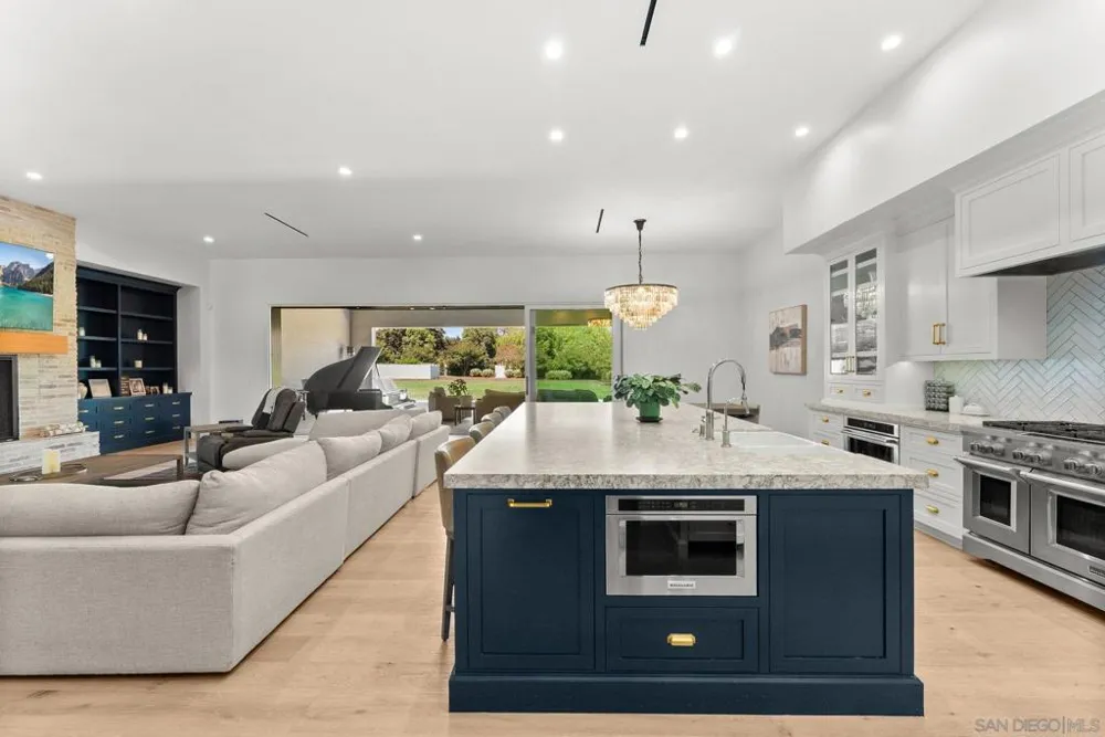 105 Equestrian San Marcos, CA 92069