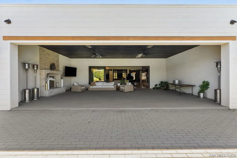 105 Equestrian San Marcos, CA 92069