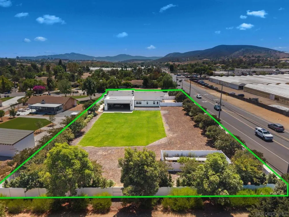105 Equestrian San Marcos, CA 92069