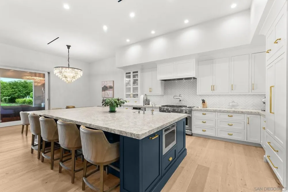 105 Equestrian San Marcos, CA 92069