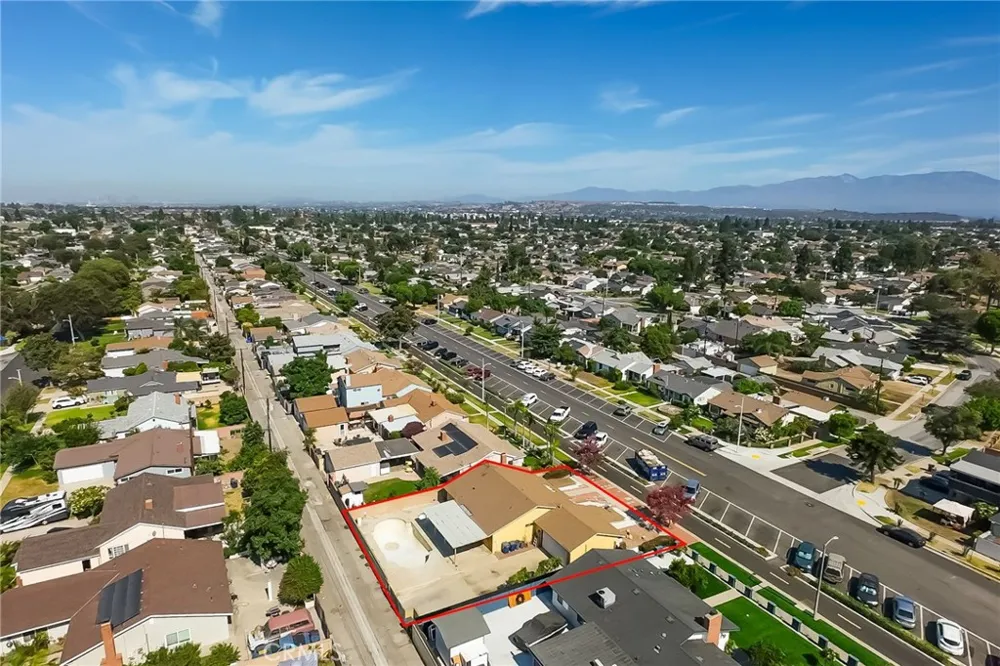 9704 Mines Avenue Pico Rivera, CA 90660