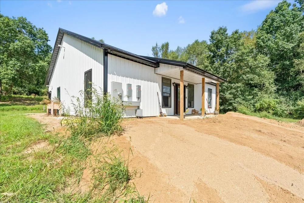 25455 L DRIVE Albion, MI 49224