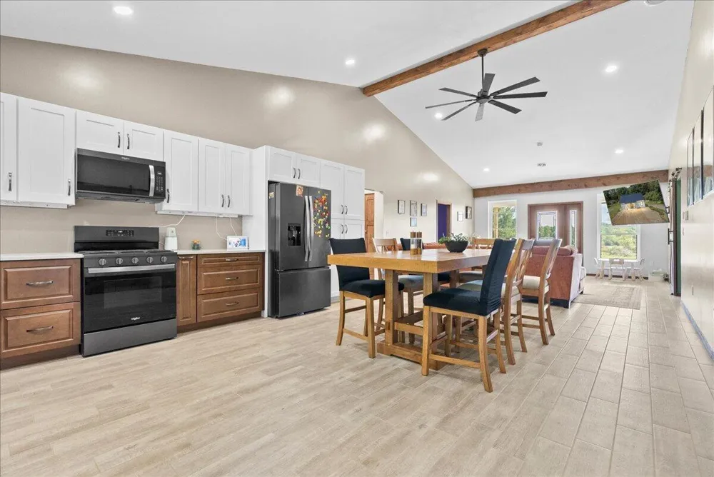 25455 L DRIVE Albion, MI 49224