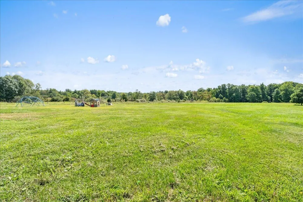 25455 L DRIVE Albion, MI 49224