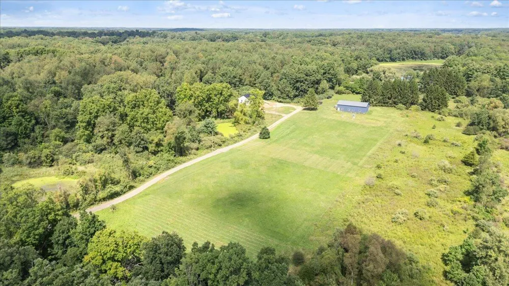 25455 L DRIVE Albion, MI 49224