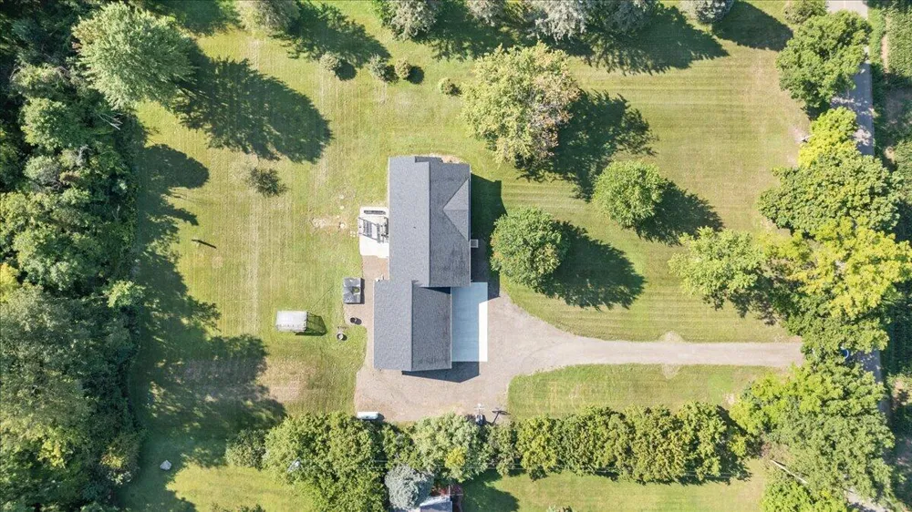 3867 Edgar Road Leslie, MI 49251