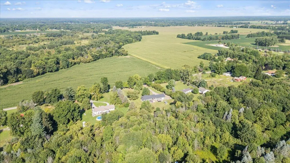 3867 Edgar Road Leslie, MI 49251