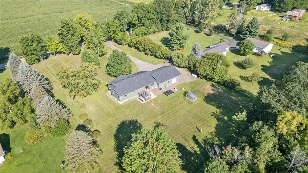 3867 Edgar Road Leslie, MI 49251