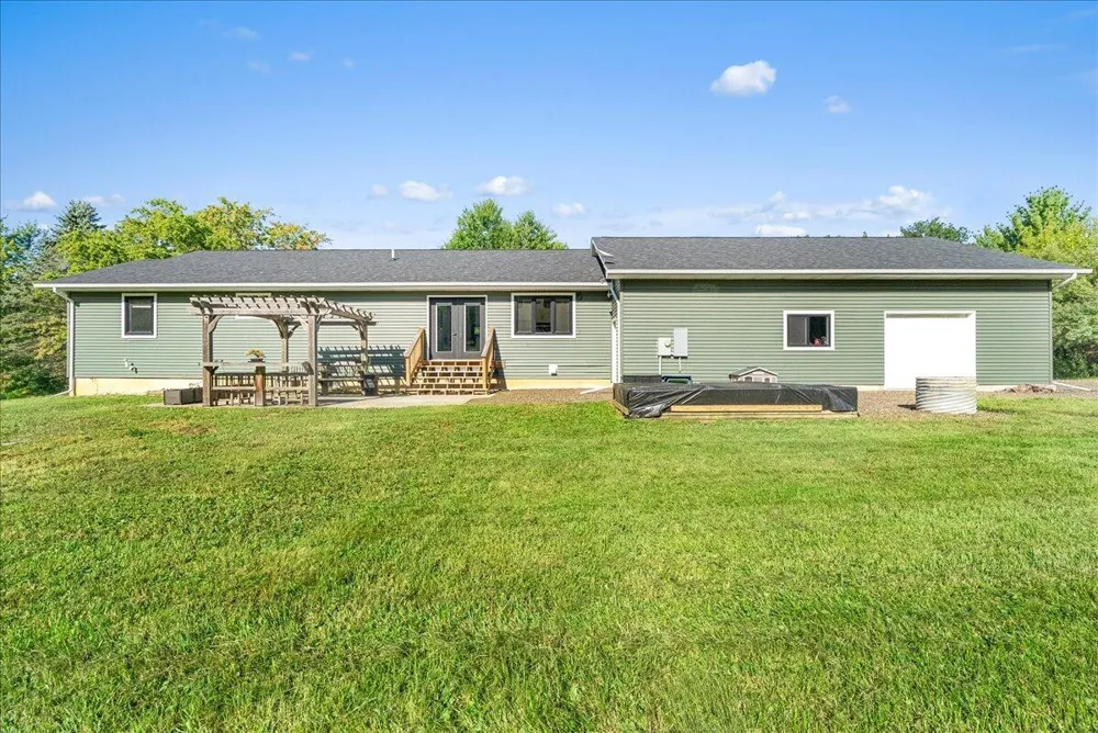 3867 Edgar Road Leslie, MI 49251