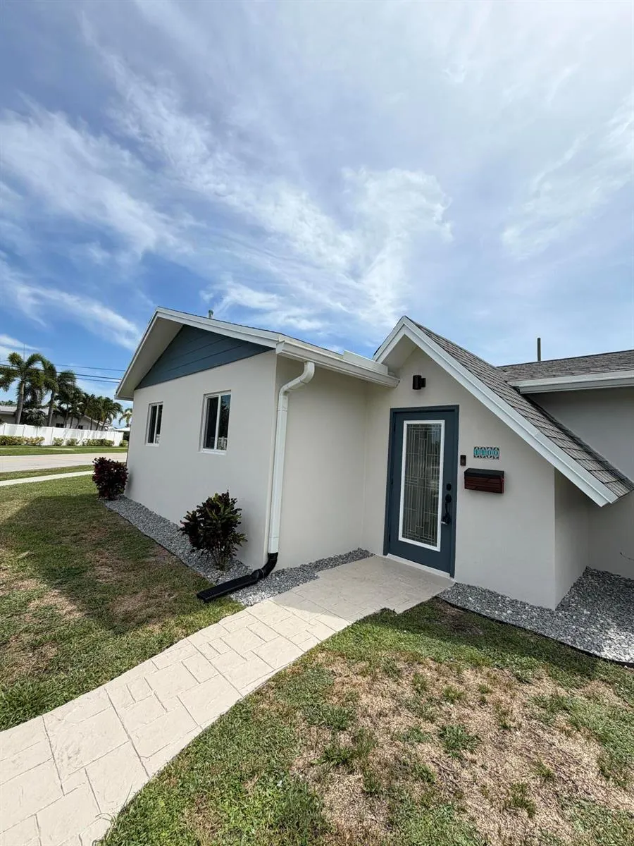 1100 W CAMINO REAL Boca Raton, FL 33486