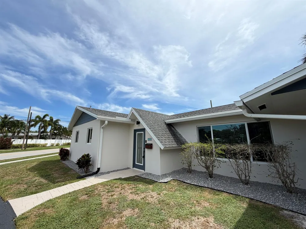 1100 W CAMINO REAL Boca Raton, FL 33486