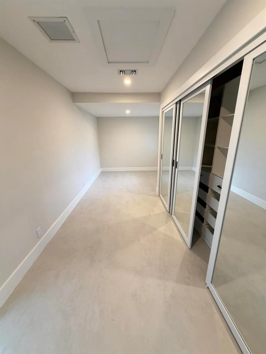 1100 W CAMINO REAL Boca Raton, FL 33486