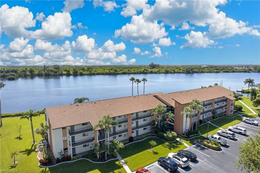 16200 Bay Pointe Boulevard #208 North Fort Myers, FL 33917