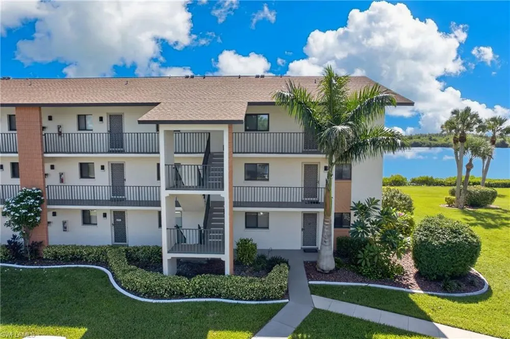 16200 Bay Pointe Boulevard #208 North Fort Myers, FL 33917
