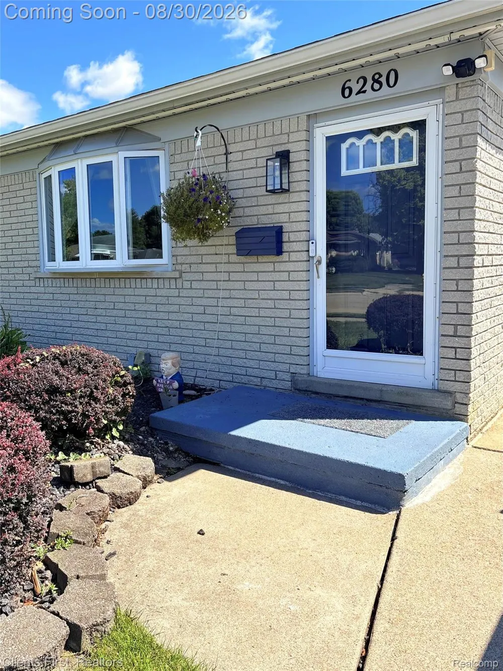 6280 Farmington Road Westland City, MI 48185