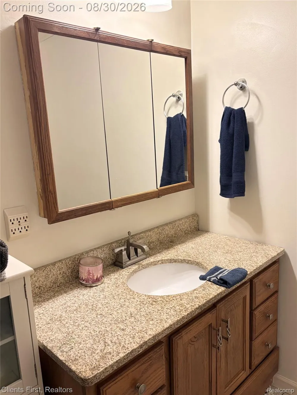6280 Farmington Road Westland City, MI 48185