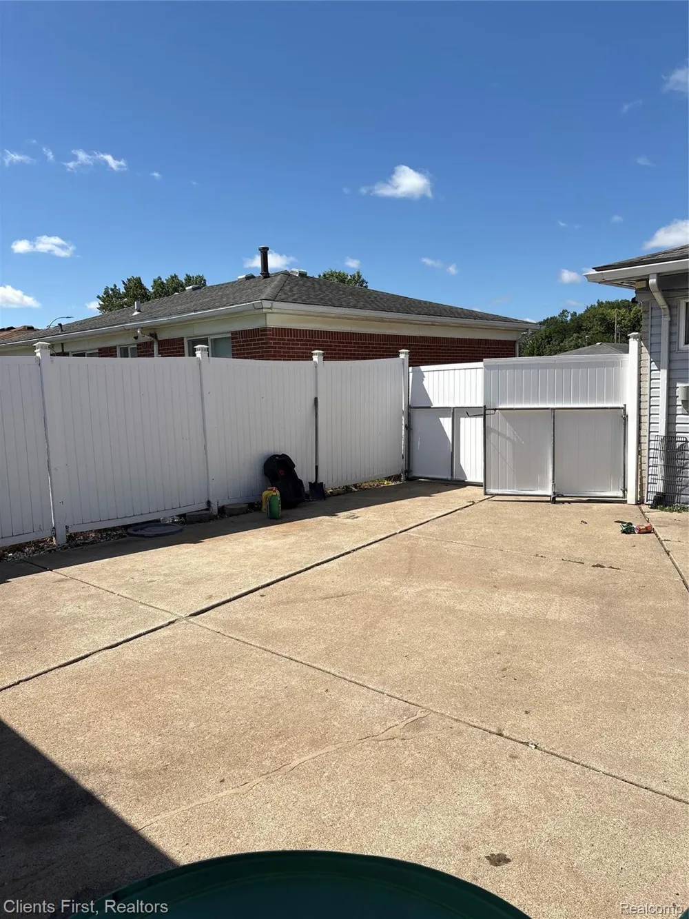 6280 Farmington Road Westland City, MI 48185