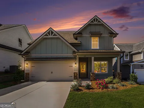 105 Red Oak CT