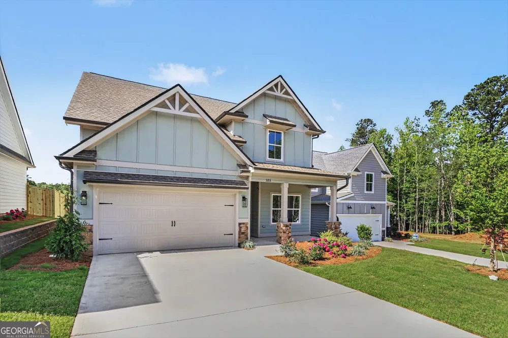 105 Red Oak CT Carrollton, GA 30116