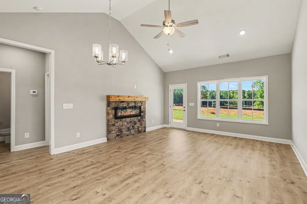 105 Red Oak CT Carrollton, GA 30116