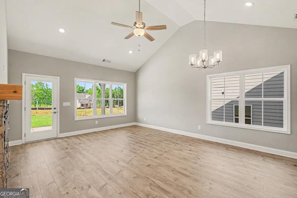 105 Red Oak CT Carrollton, GA 30116