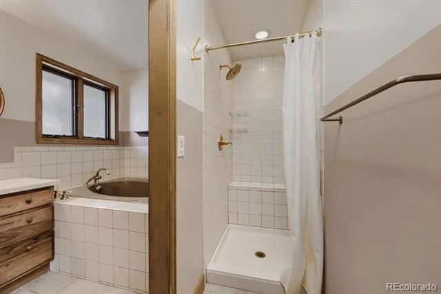 126 Signal Rock Road Golden, CO 80403