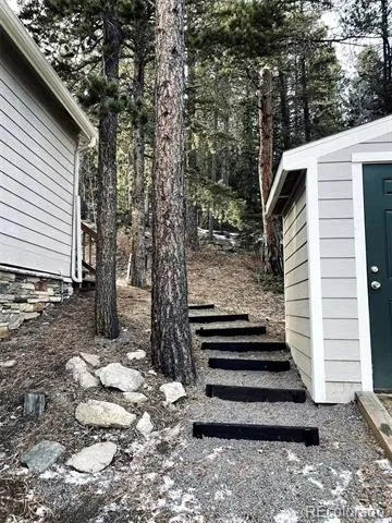 126 Signal Rock Road Golden, CO 80403