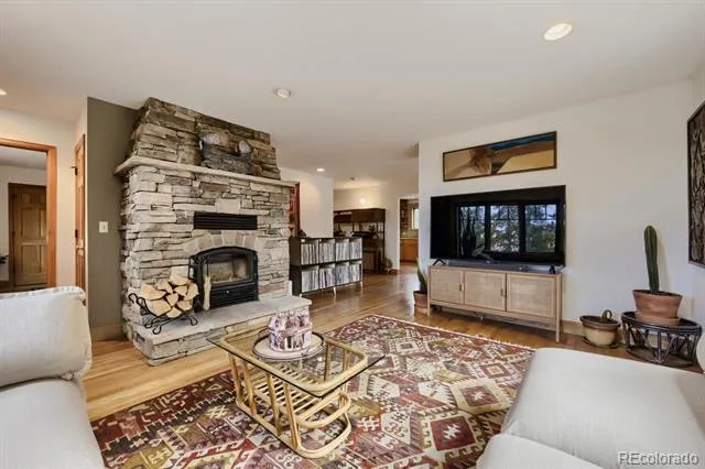 126 Signal Rock Road Golden, CO 80403