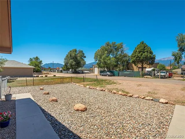 3025 Grandview Street Colorado Springs, CO 80907