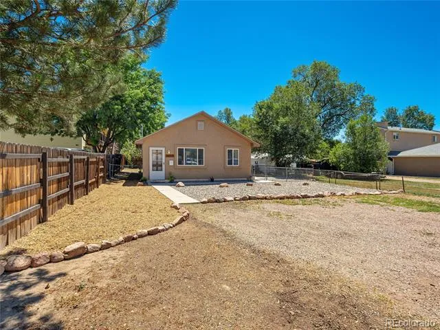 3025 Grandview Street Colorado Springs, CO 80907