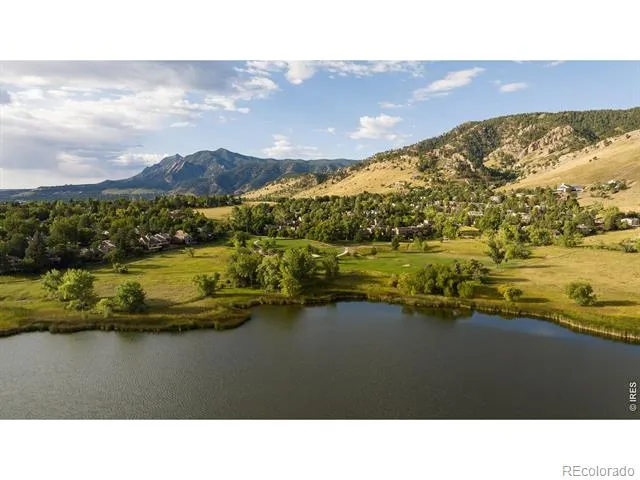 1422 Yaupon Avenue Boulder, CO 80304