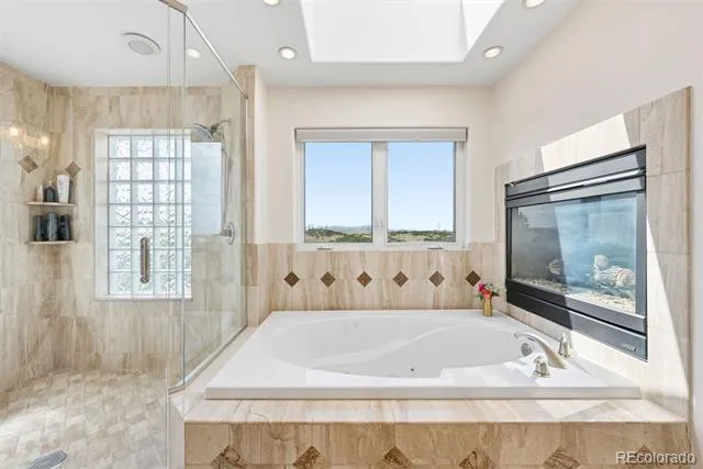 8926 Ridgepoint Way Castle Pines, CO 80108