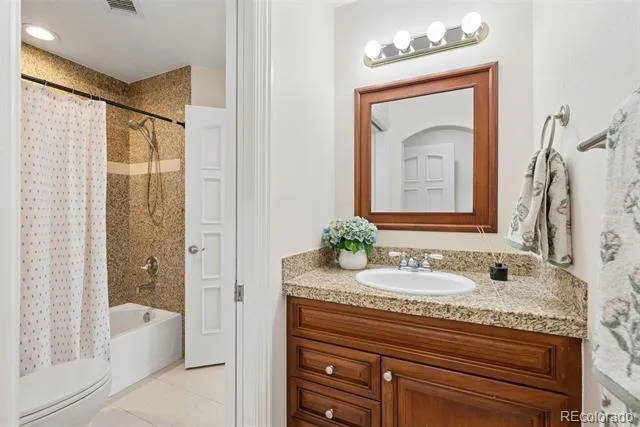 8926 Ridgepoint Way Castle Pines, CO 80108