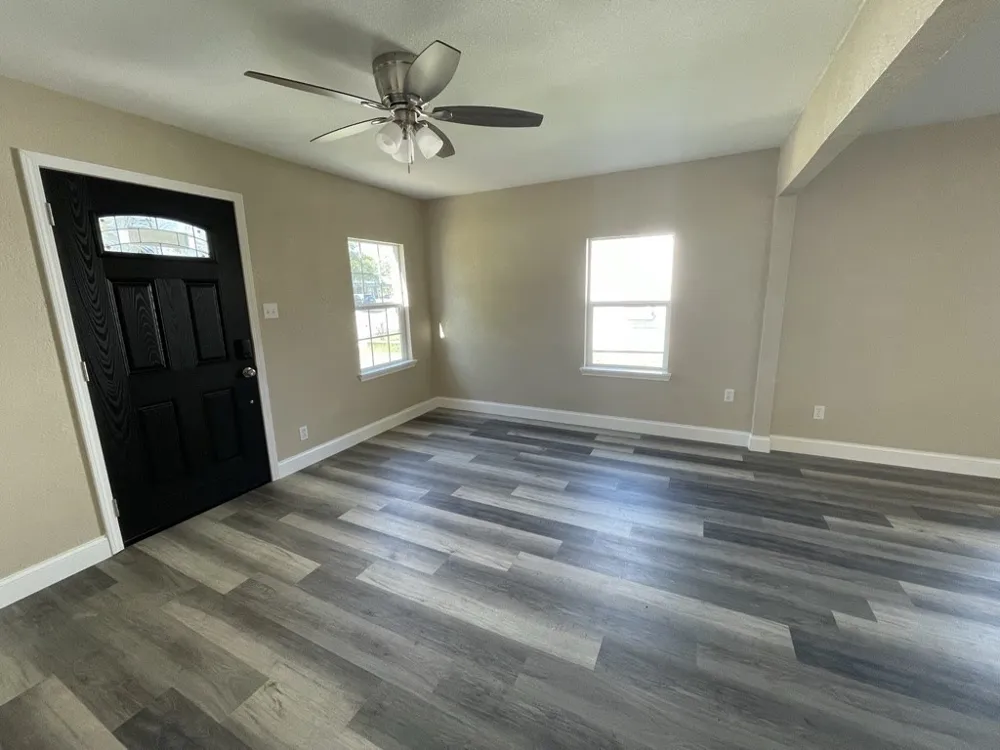 607 Mckenzie Avenue Hillsboro, TX 76645