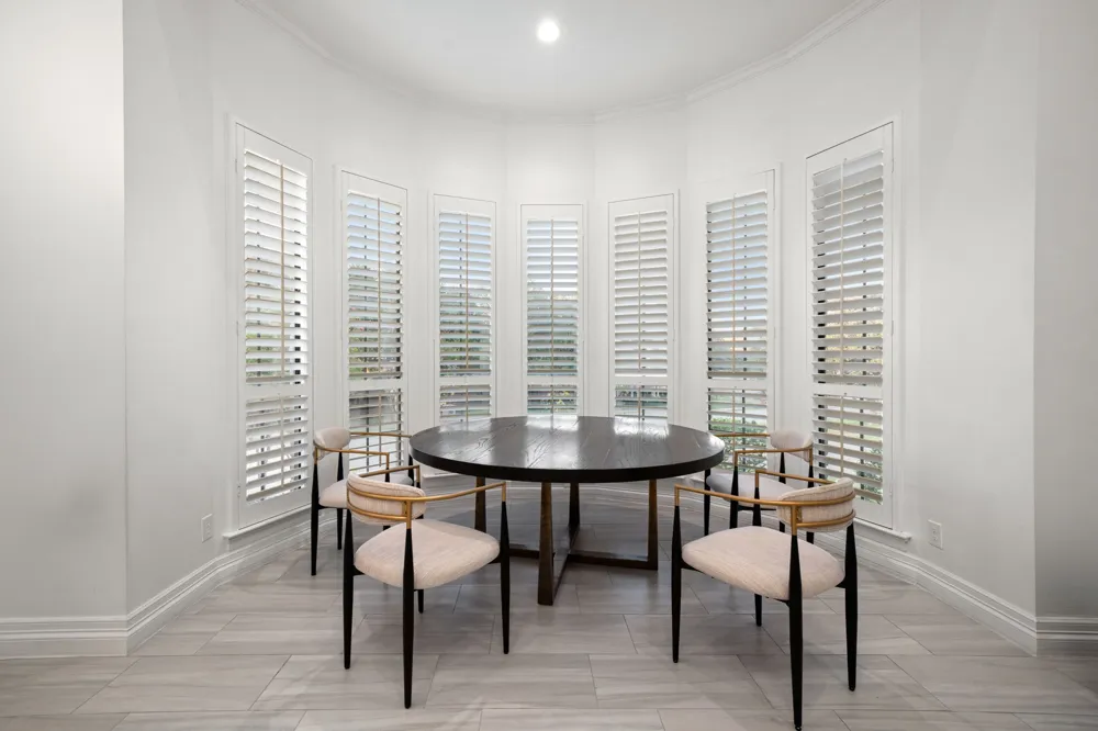 100 Krohn Court Irving, TX 75038