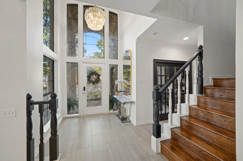 100 Krohn Court Irving, TX 75038