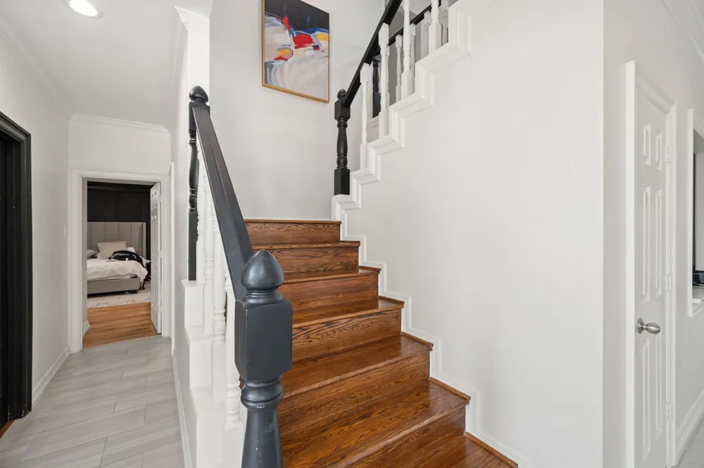 100 Krohn Court Irving, TX 75038