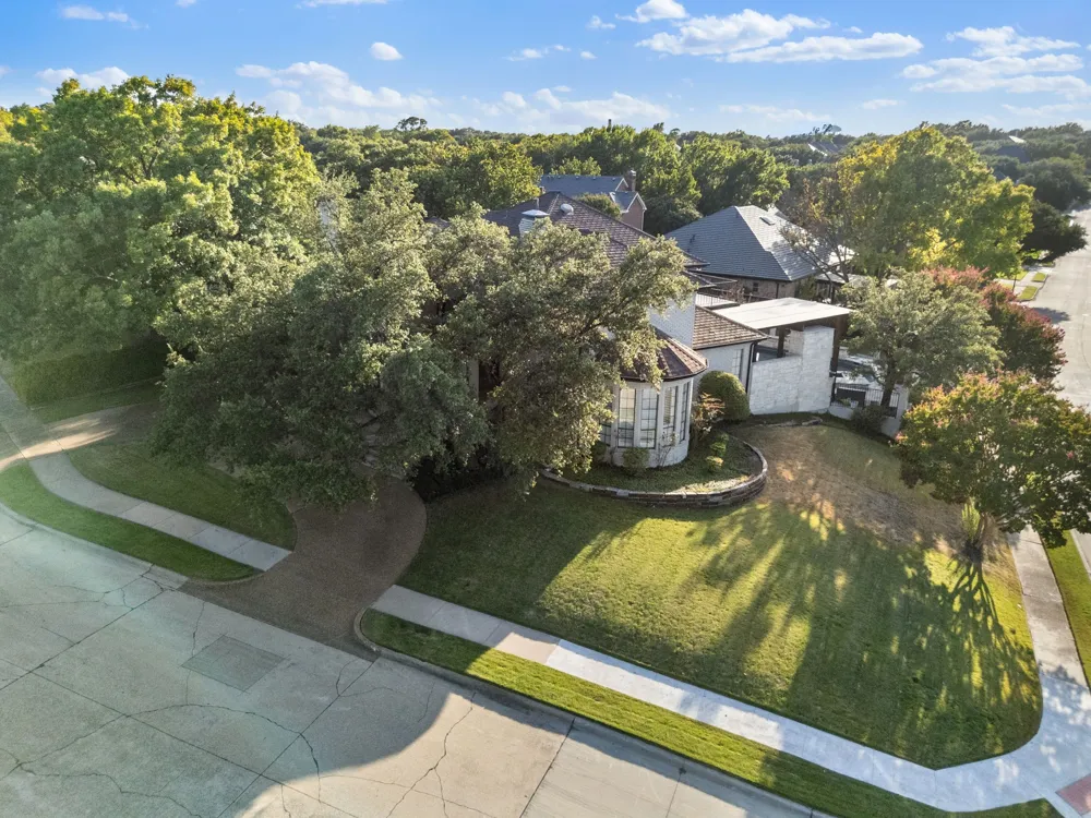 100 Krohn Court Irving, TX 75038