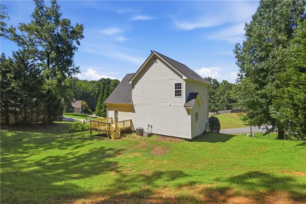 44 Fairwood Drive Dallas, GA 30157