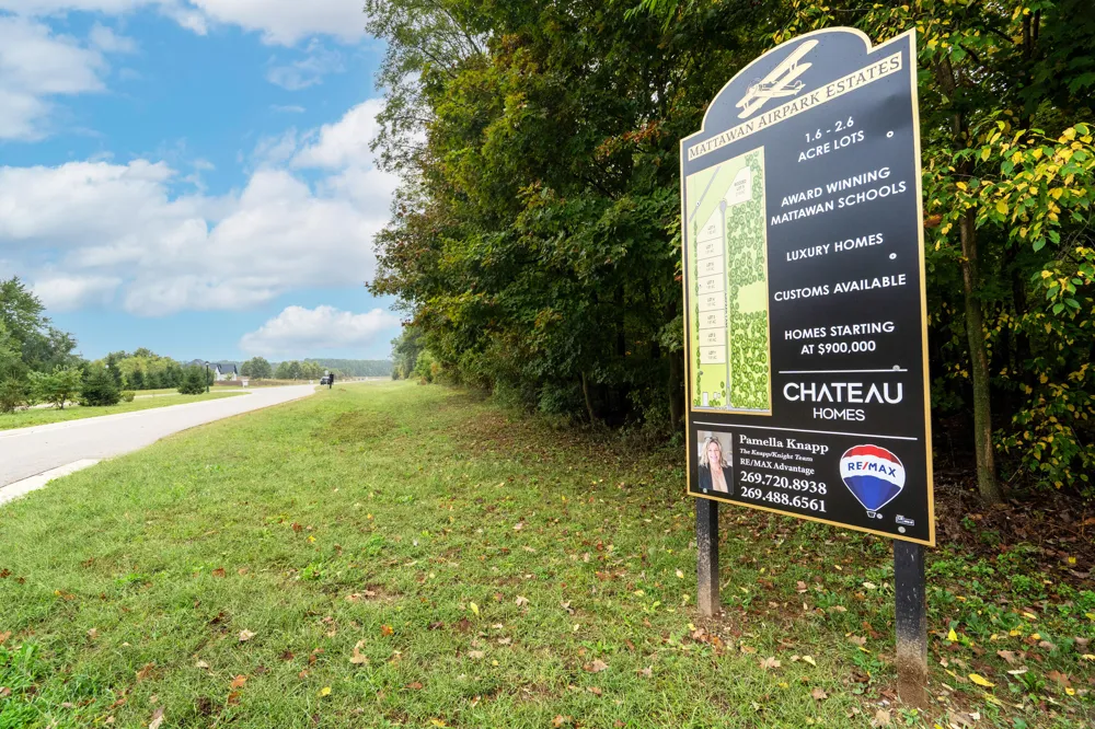 6 Airpark Lane Mattawan, MI 49071