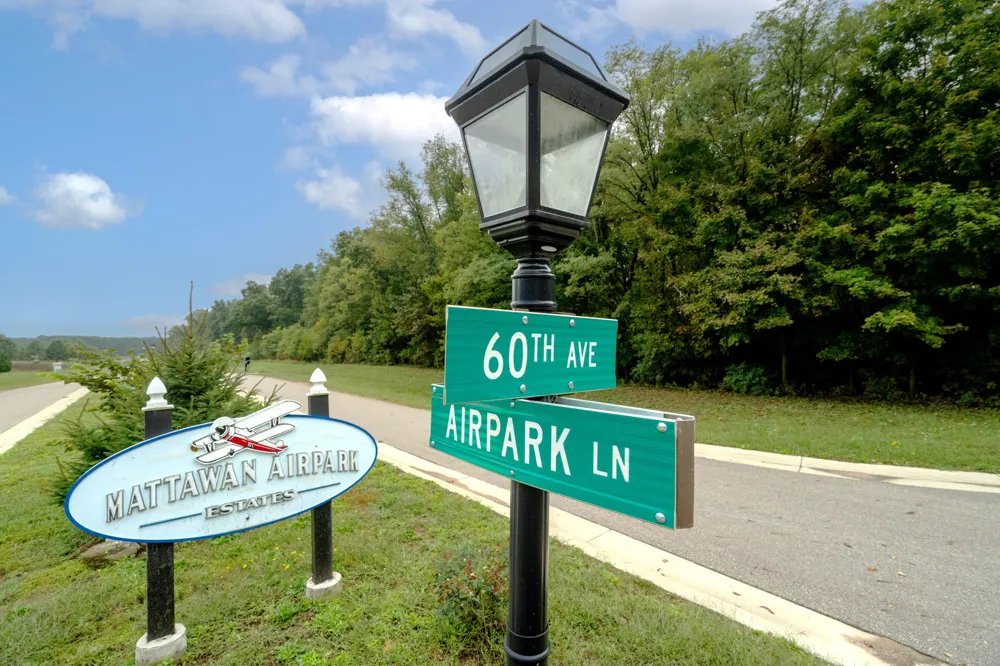 6 Airpark Lane Mattawan, MI 49071