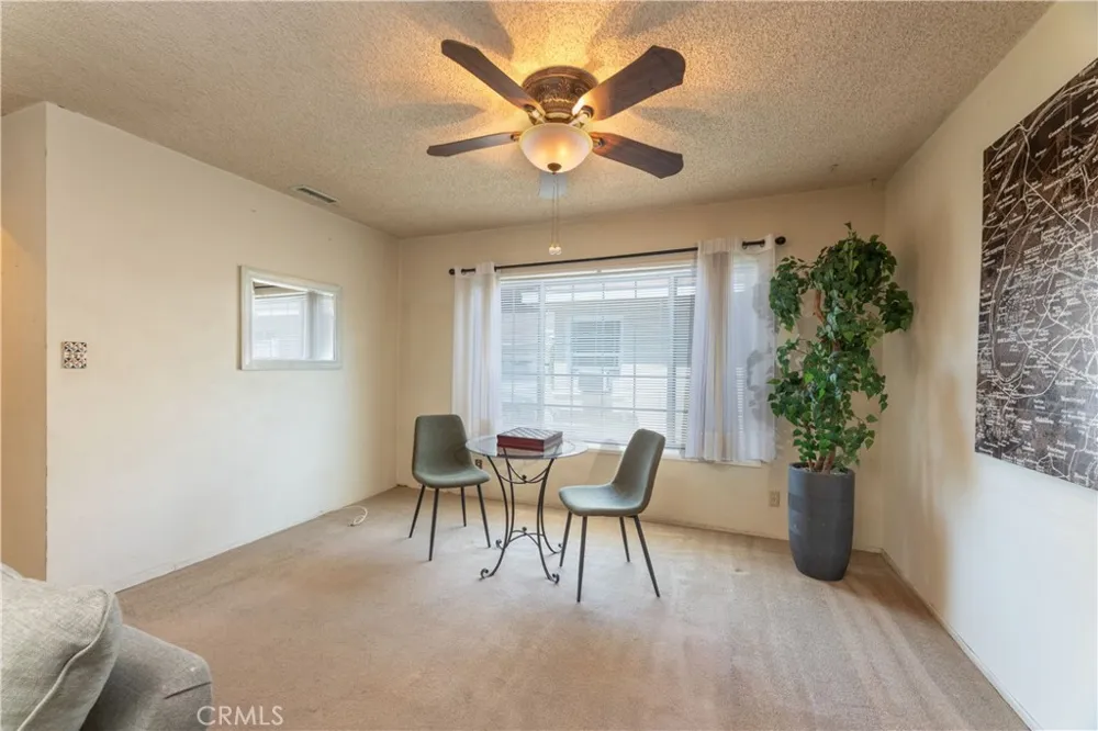 5710 Faust Lakewood, CA 90713
