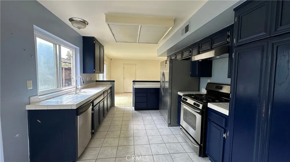 12441 Mountain Trail Street Moorpark, CA 93021